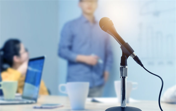企業(yè)文化如何深度融合HR管理，增強團(tuán)隊凝聚力？