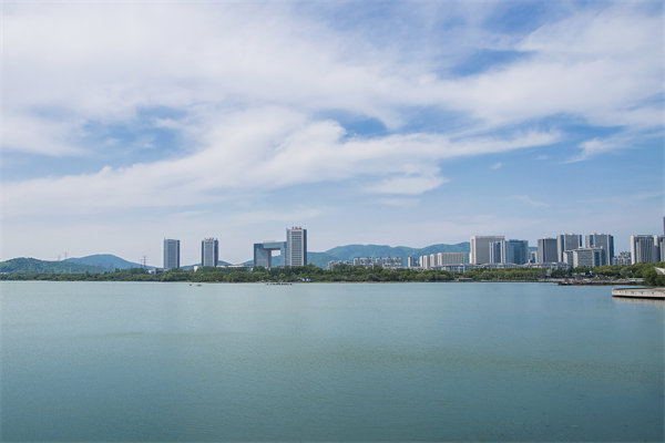 如何評(píng)估無(wú)錫管理咨詢公司的服務(wù)質(zhì)量與效果？