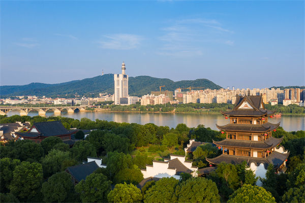 長沙績效咨詢公司如何為企業構建高效績效評估體系？