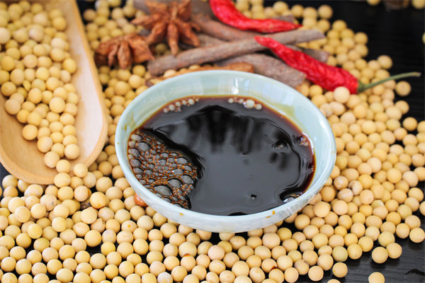 廠商回應(yīng)零添加醬油檢出鎘和砷，相關(guān)企業(yè)有何啟示？