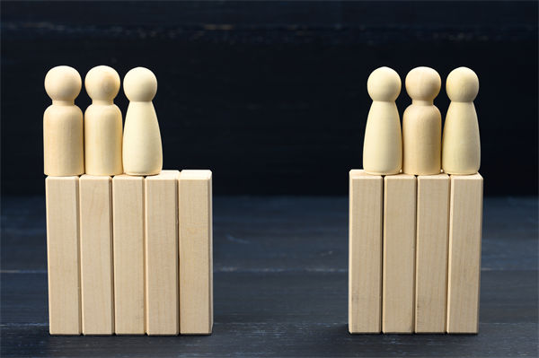 企業(yè)文化標語掛滿墻，為何員工依然缺乏認同感？