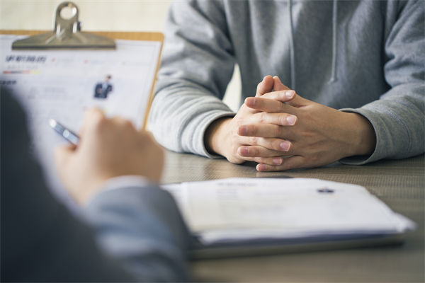人社局回應(yīng)公司招聘35歲以上勿擾，企業(yè)管理怎么看？
